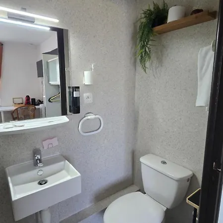 Les Poiriers - Petite 1 Confort Avec Salle De Bain Privative Pensjonat 3*